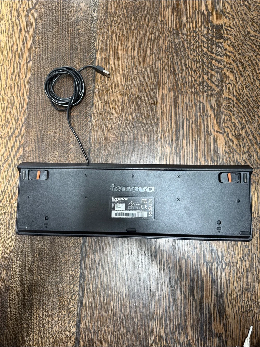 Matching Lenovo wired USB keyboard & mouse set. Plug-and-play-no drivers needed.